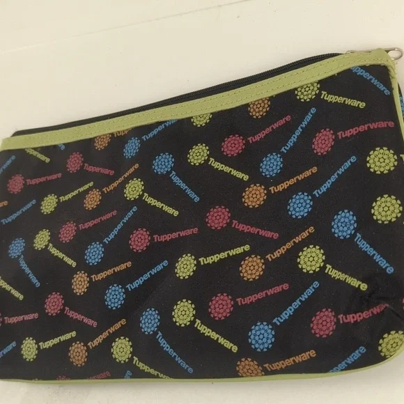 NEW TUPPERWARE wristlet accessories bag with zipper - Picture 2 of 6